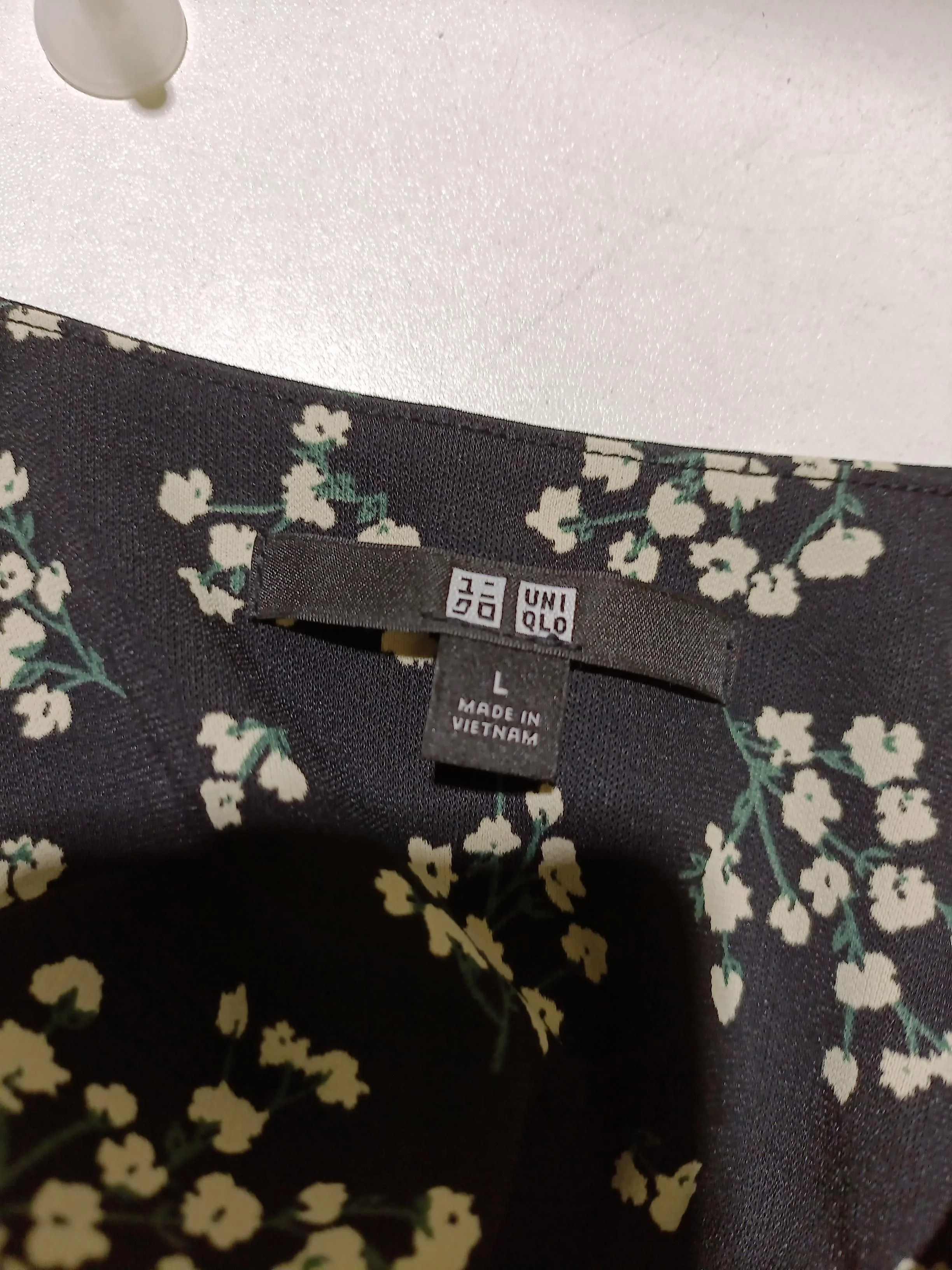 Uniqlo Wrap Midi Dress UK10 in Black - Image 5