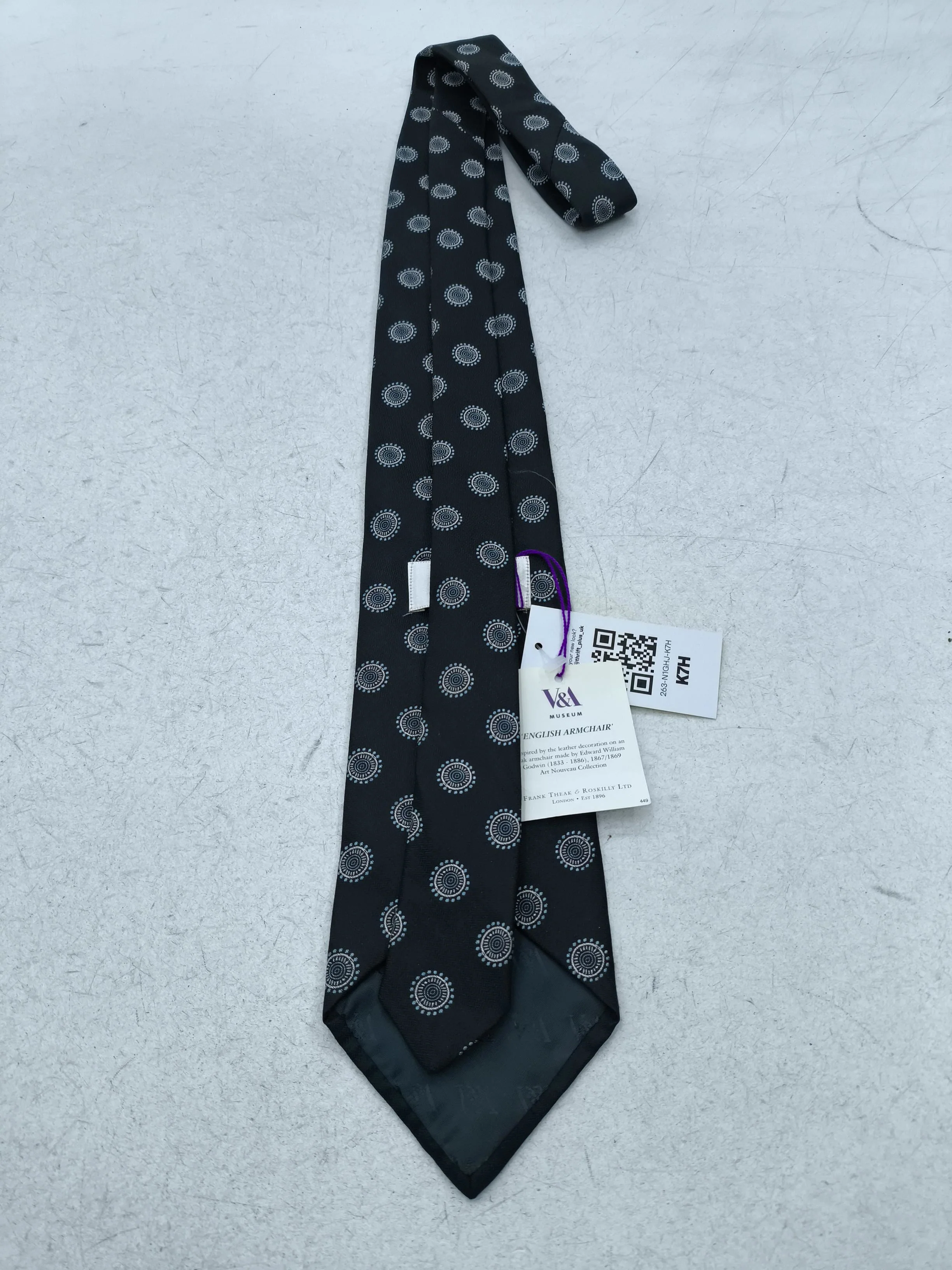 V&A Men's Tie Multi Graphic 100% Silk New with tags - Image 2