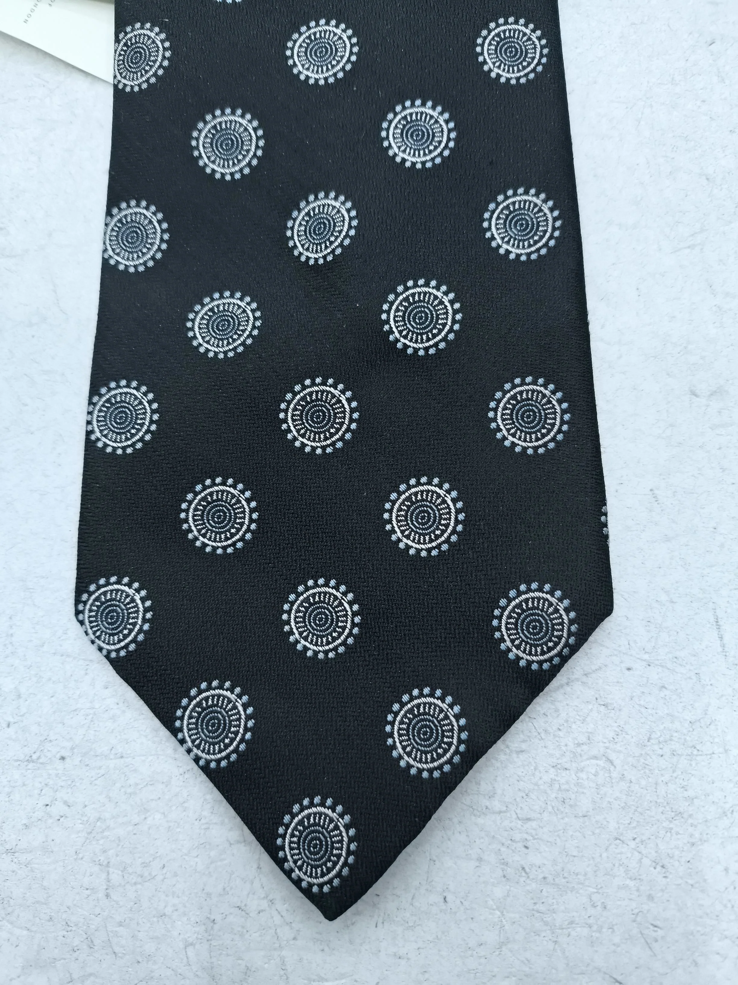 V&A Men's Tie Multi Graphic 100% Silk New with tags - Image 3