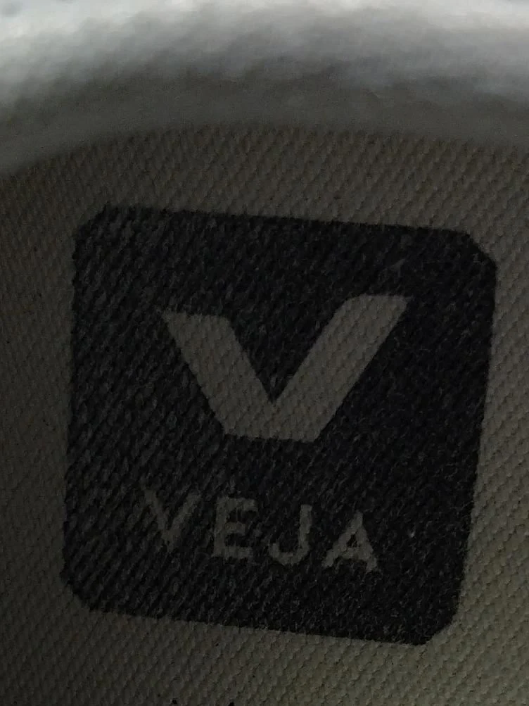 Veja Women's Trainers EU39 in White - Image 9