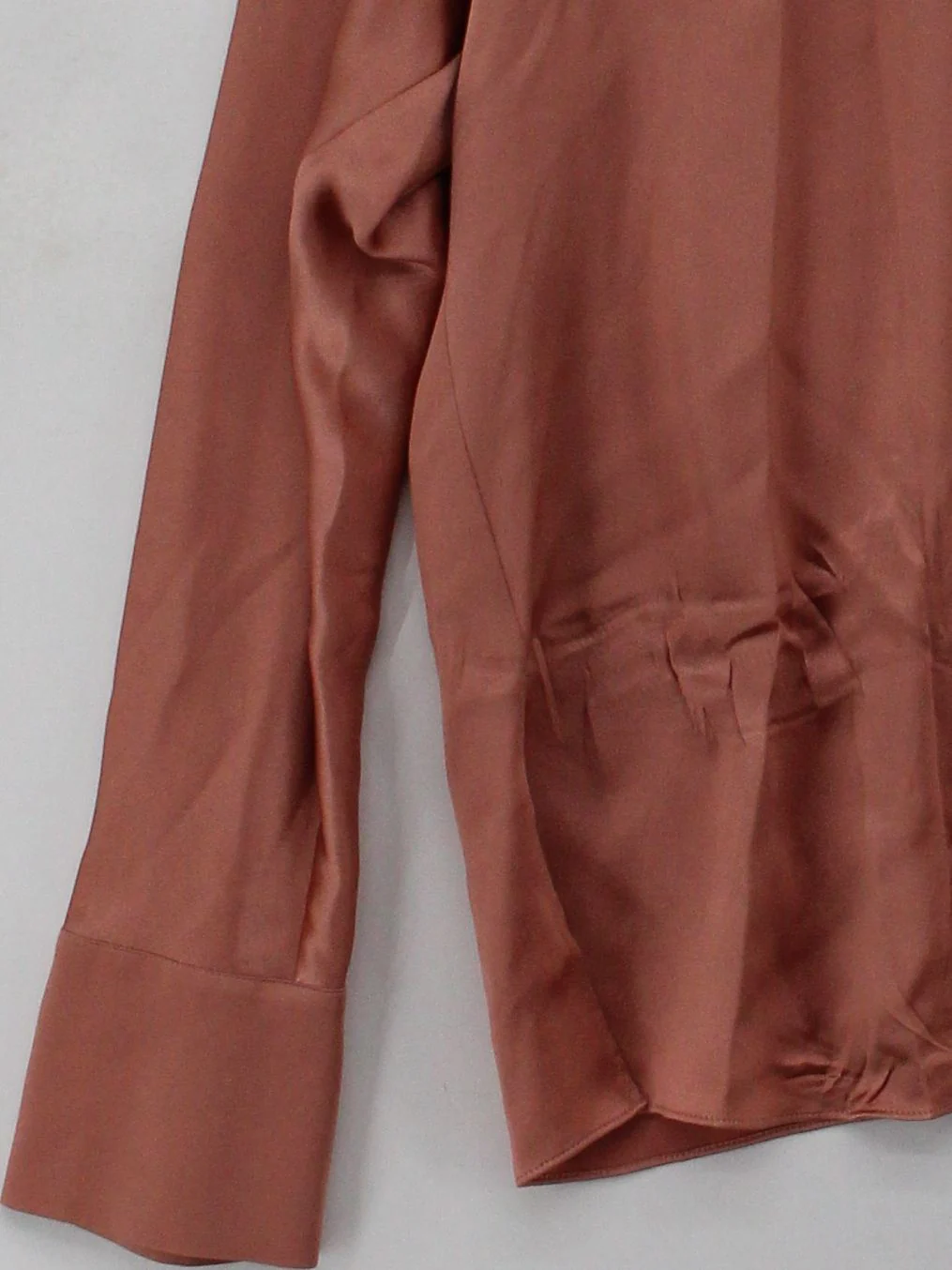 Vince Women's Blouse L Tan 100% Silk Long Sleeve Collared Basic - Image 4