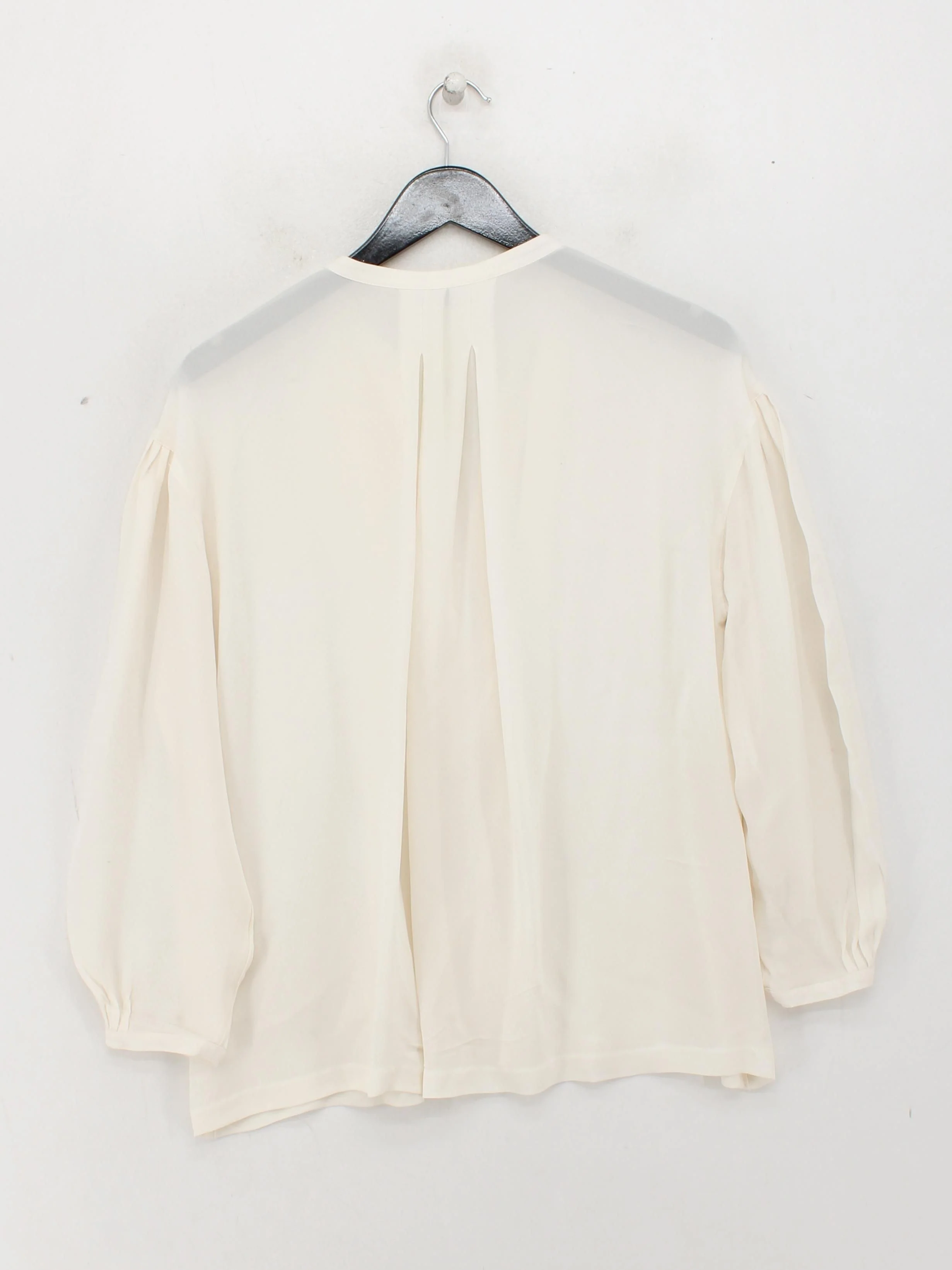 Vince Women's Blouse M Cream 100% Silk 3/4 Sleeve V-Neck Basic - Image 2
