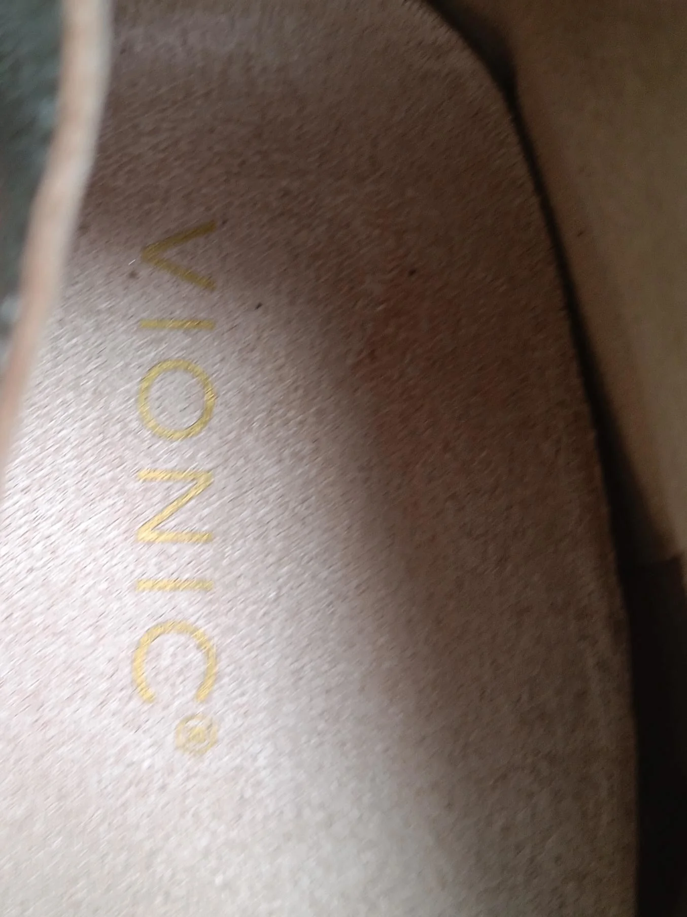 Vionic Women's Trainers EU41 in Gold - Image 9
