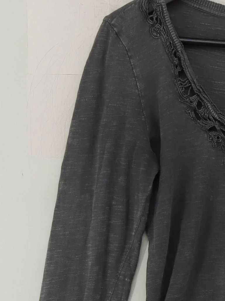 We The Free Women's Top S Grey 100% Cotton Long Sleeve V-Neck Basic - Image 4