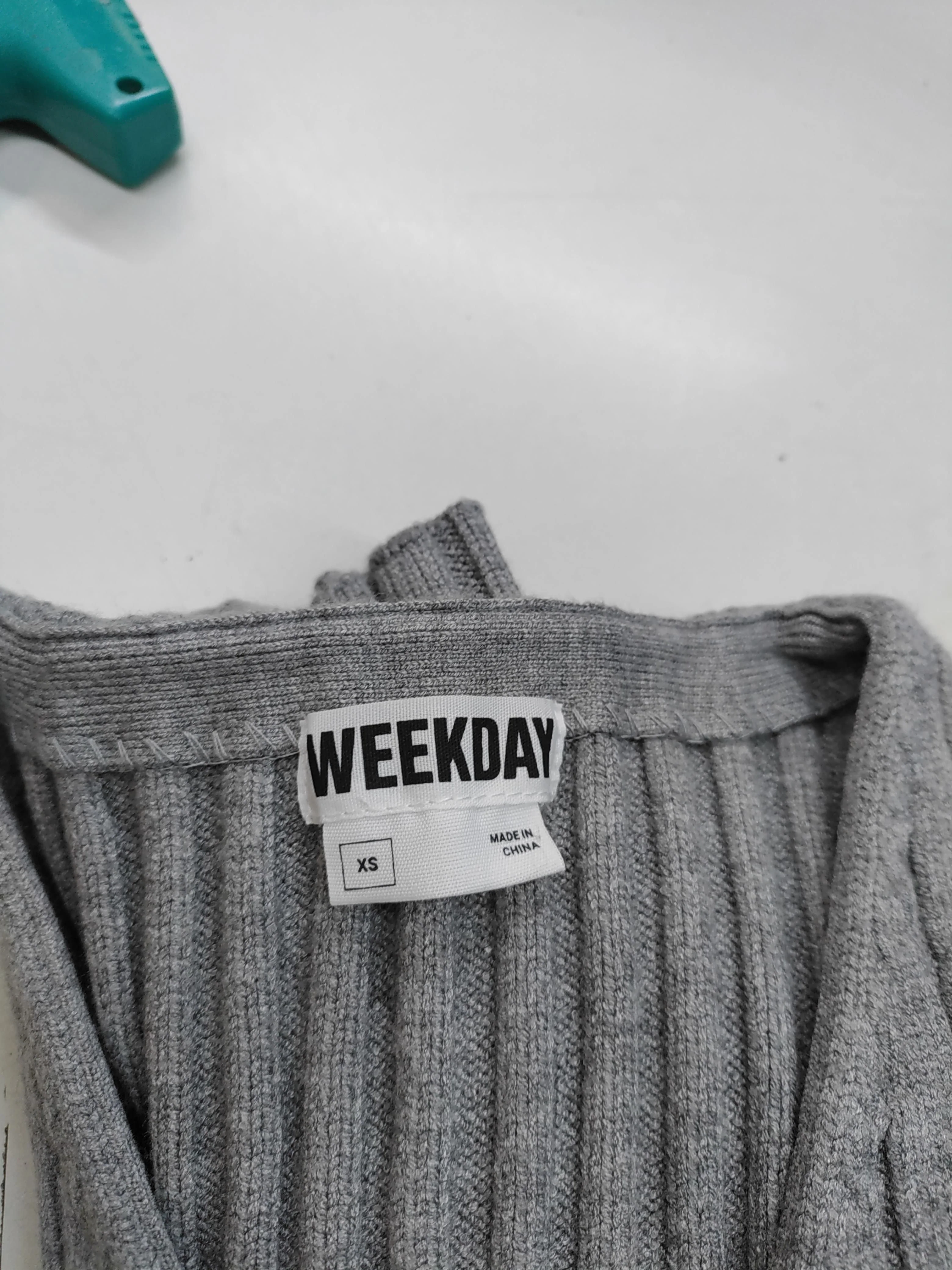 Weekday Women's Cardigan XS Grey Viscose with Polyester V-Neck Cardigan - Image 5