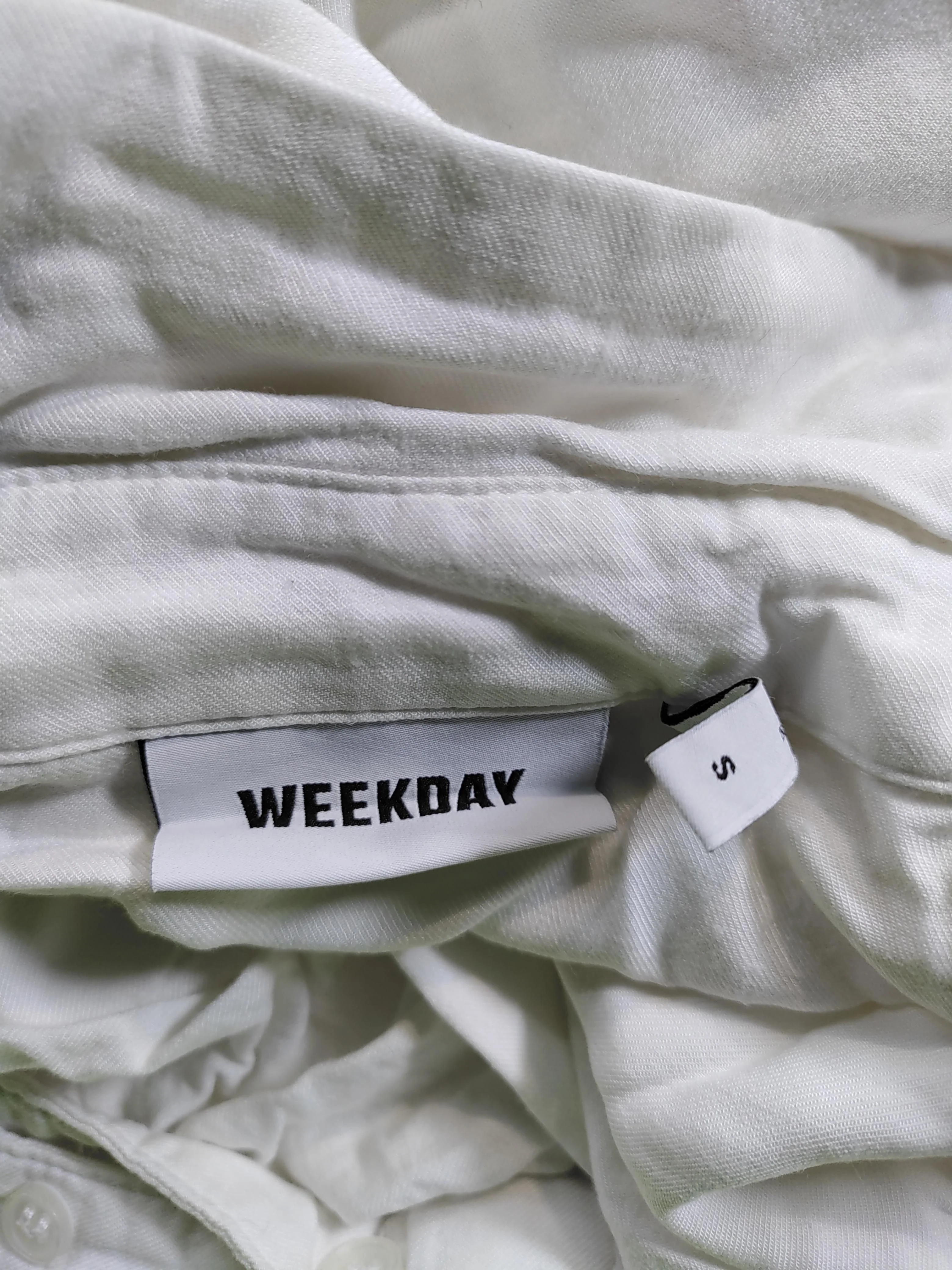 Weekday Women's Shirt S White 100% Viscose Long Sleeve Collared Basic - Image 5