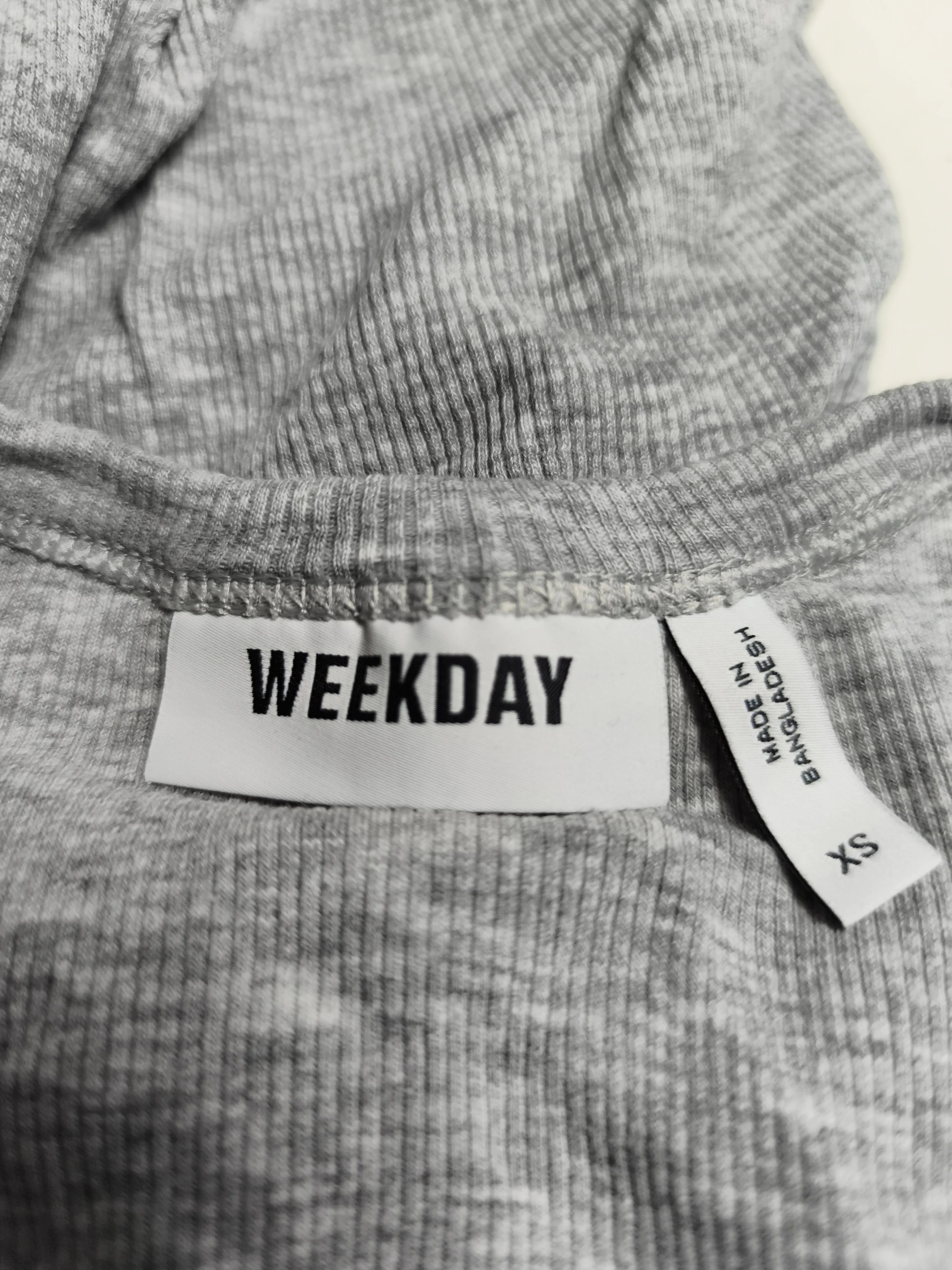 Weekday Women's T-Shirt XS Grey 100% Other Sleeveless Round Neck Basic - Image 5
