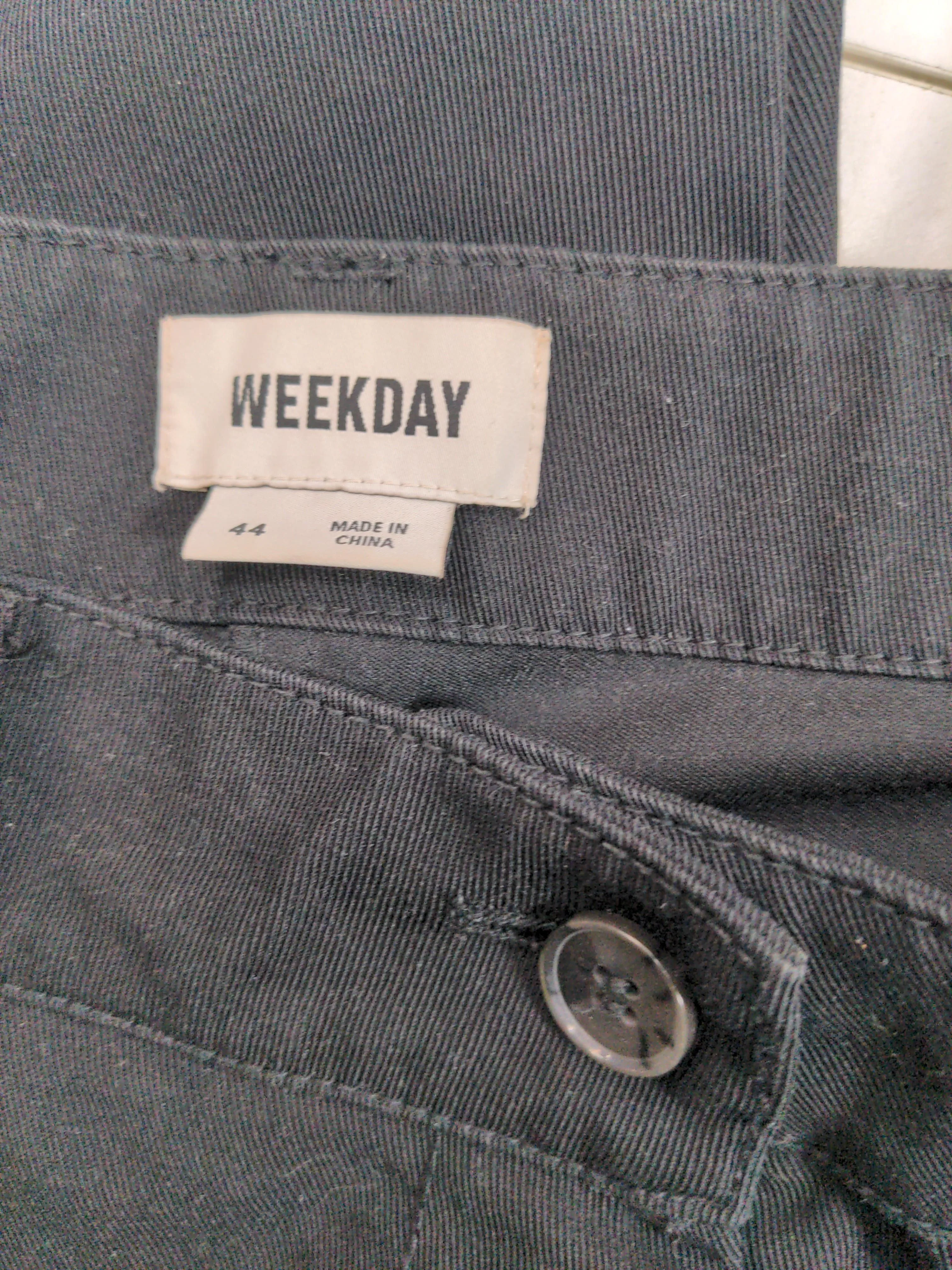 Weekday Women's Trousers UK 16 Black Polyester with Elastane Tapered Chino - Image 5