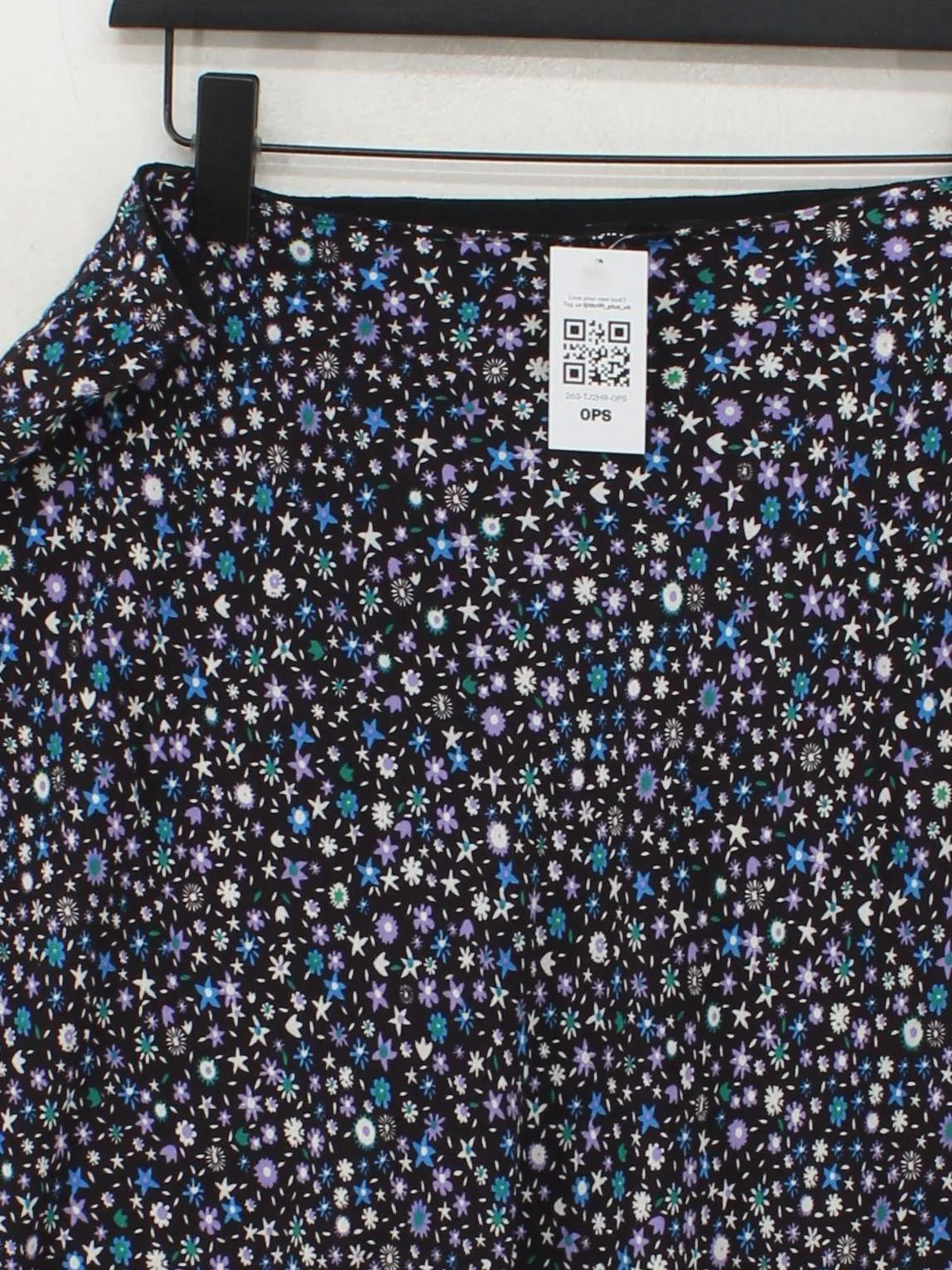 Whistles Women's Midi Skirt M Black Floral 100% Viscose Midi A-Line - Image 3