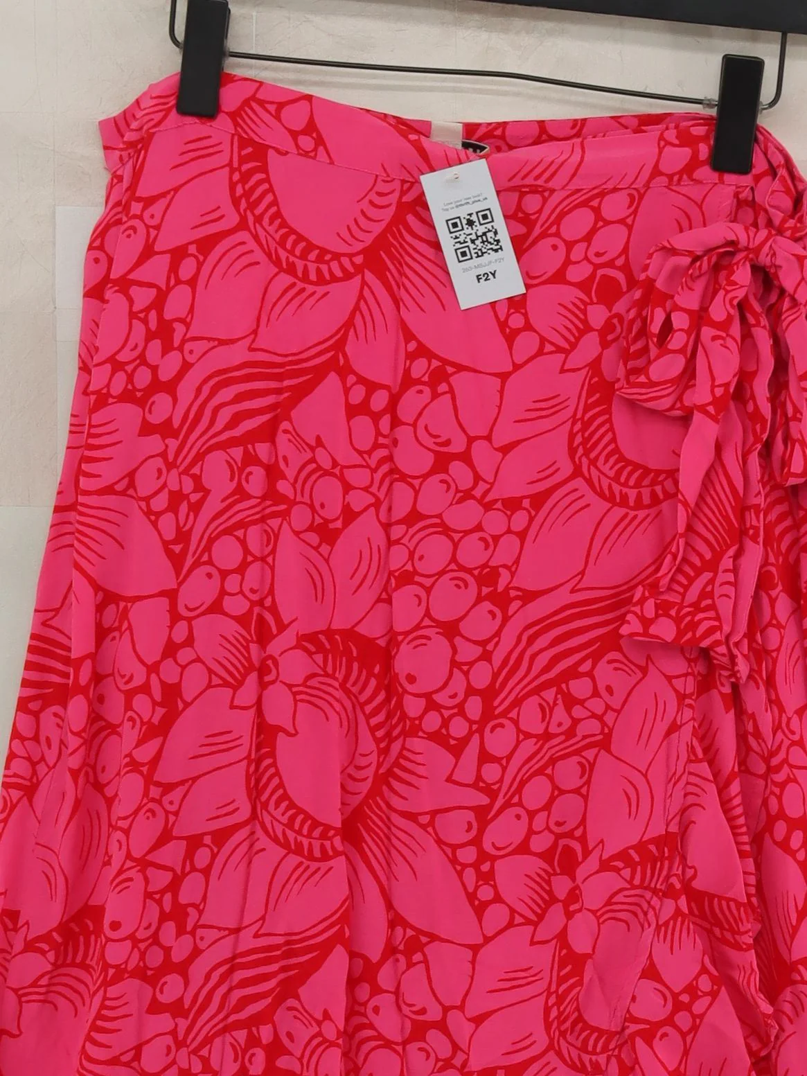Whistles Women's Midi Skirt UK 14 Pink Floral Other with Viscose Midi Wrap - Image 3