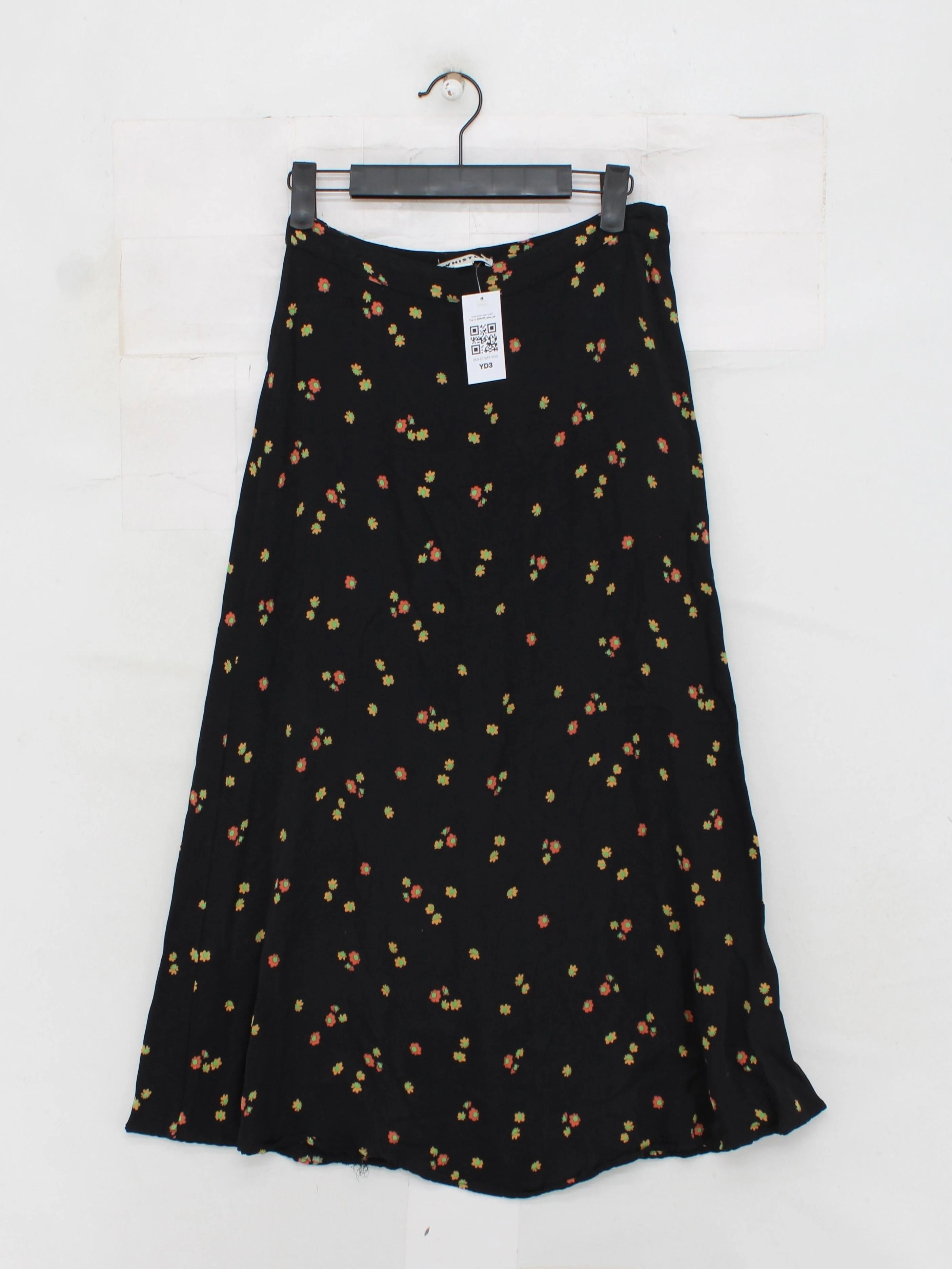 Whistles Women's Midi Skirt UK 6 Black Floral 100% Viscose Midi A-Line - Image 2