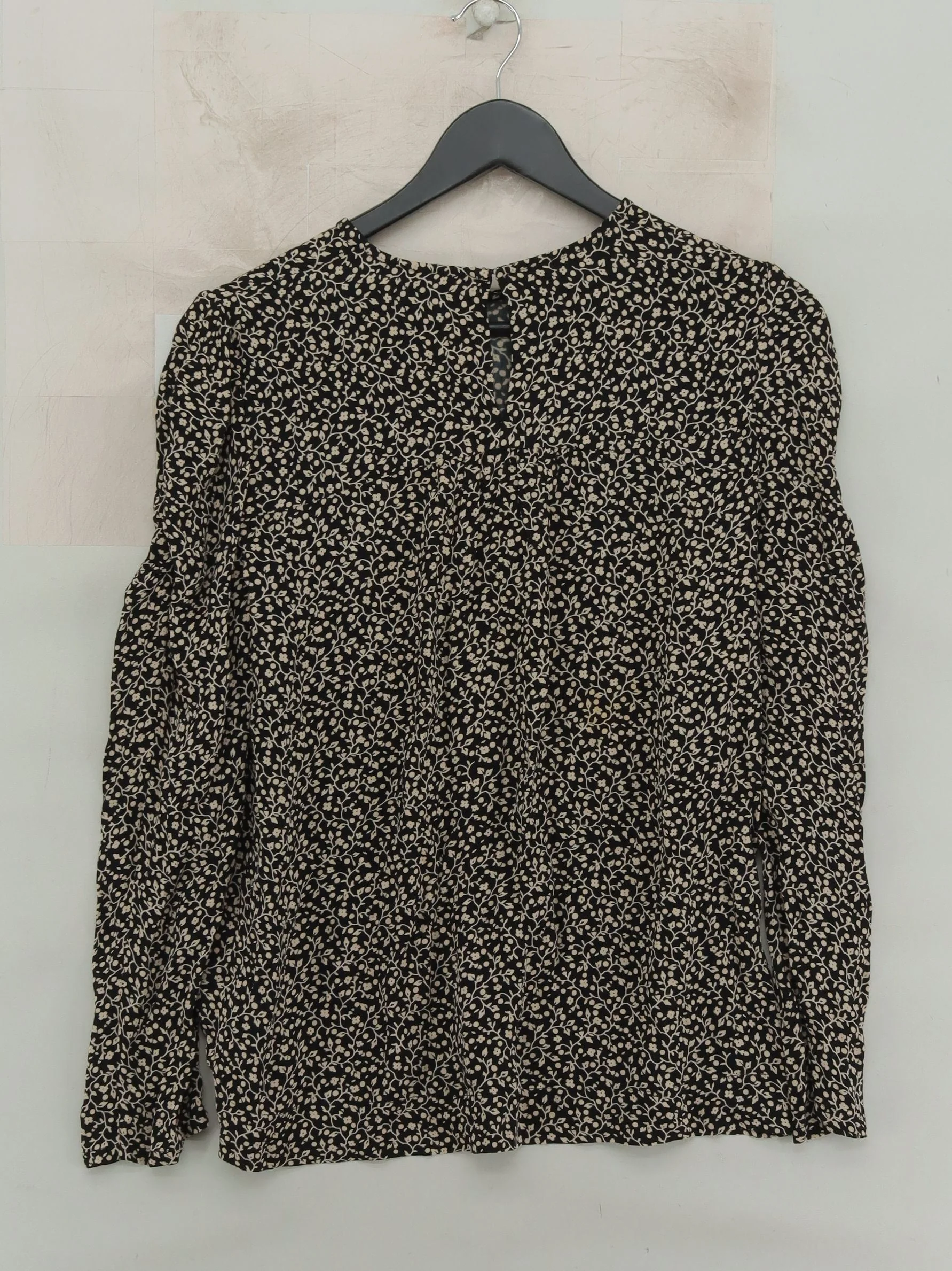 Whistles Women's Top S Black Floral 100% Viscose Long Sleeve Round Neck Basic - Image 2