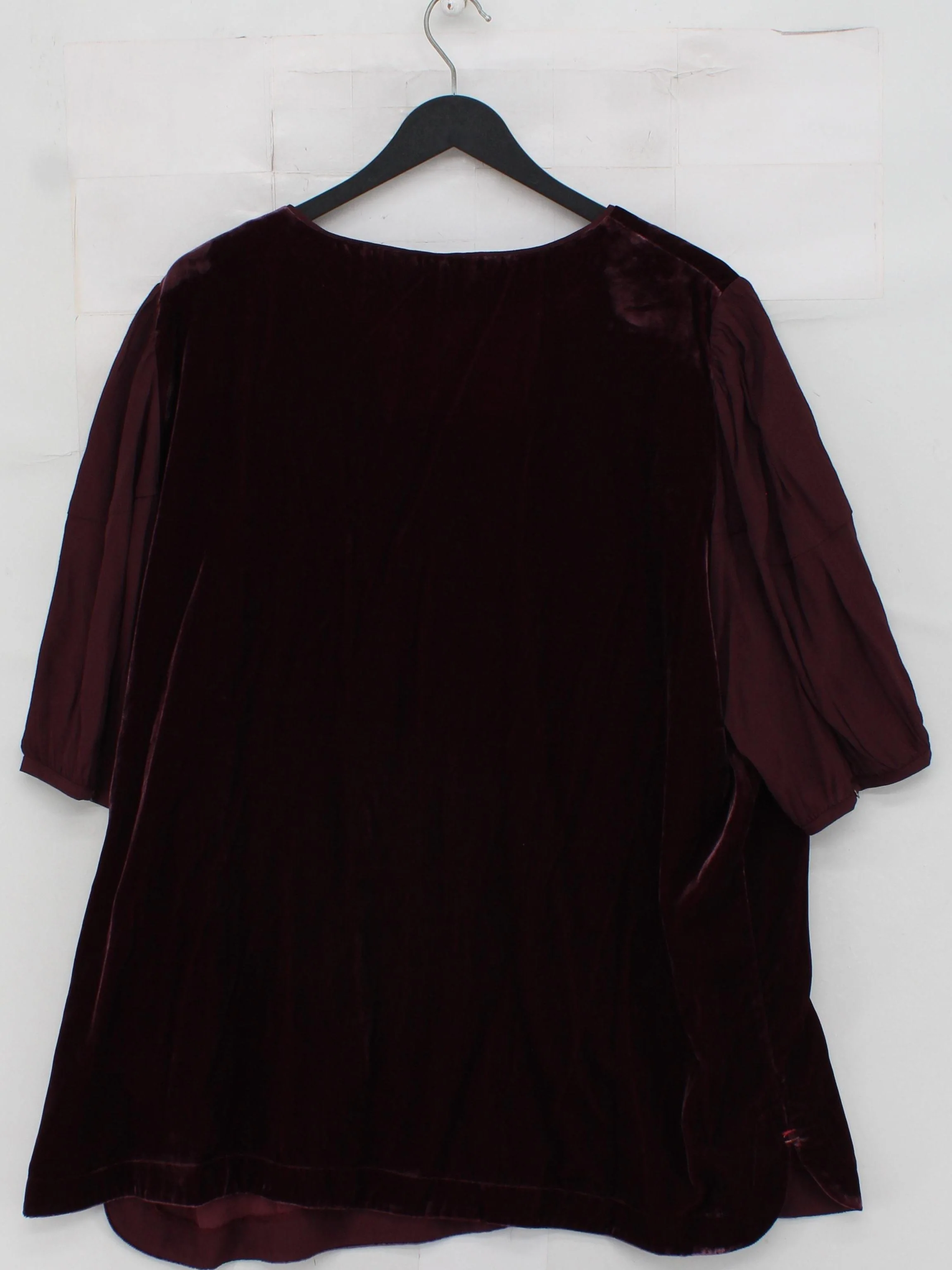 White Stuff Women's Top UK 24 Red Viscose with Nylon Short Sleeve V-Neck Basic - Image 2