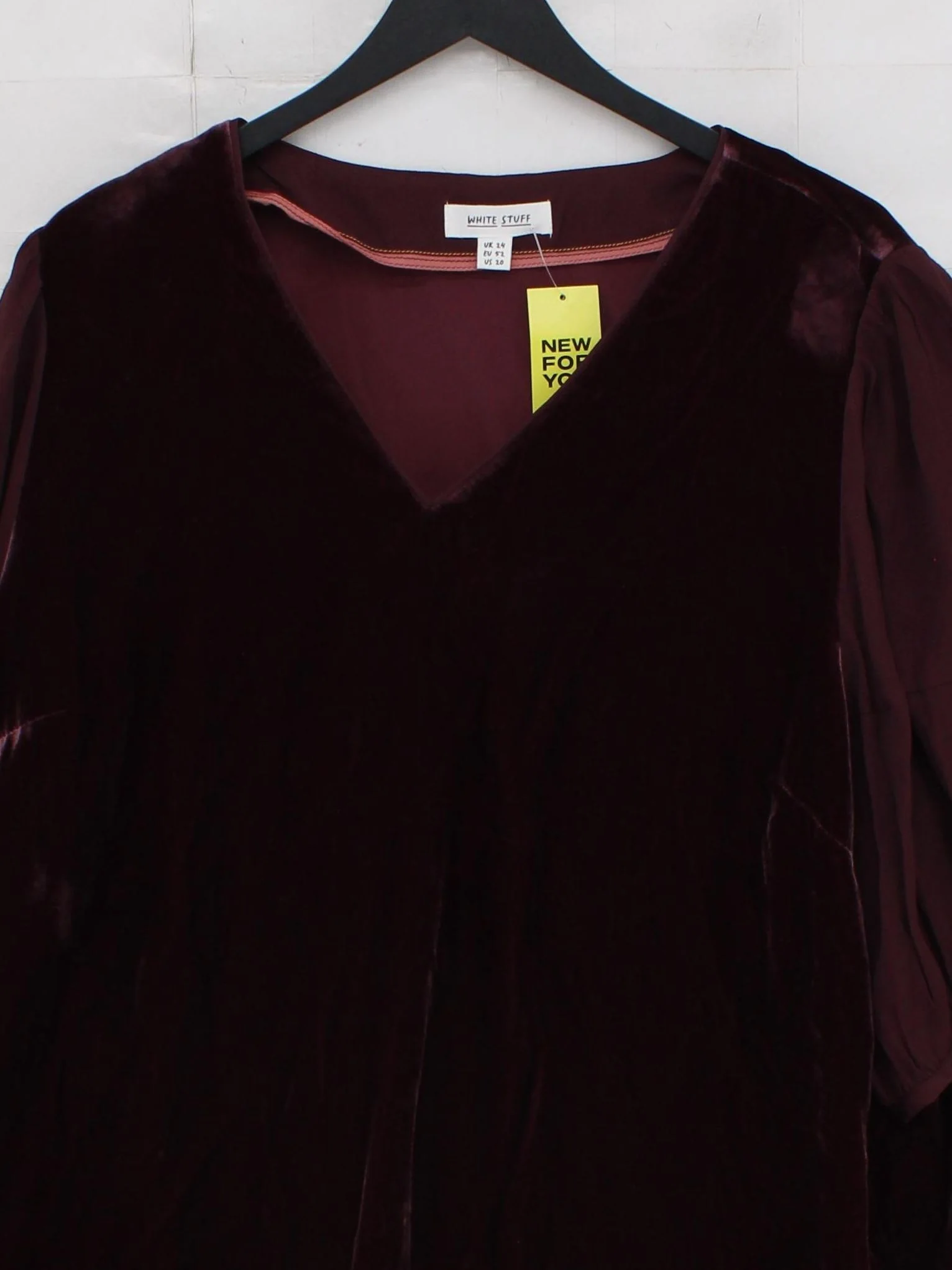 White Stuff Women's Top UK 24 Red Viscose with Nylon Short Sleeve V-Neck Basic - Image 3