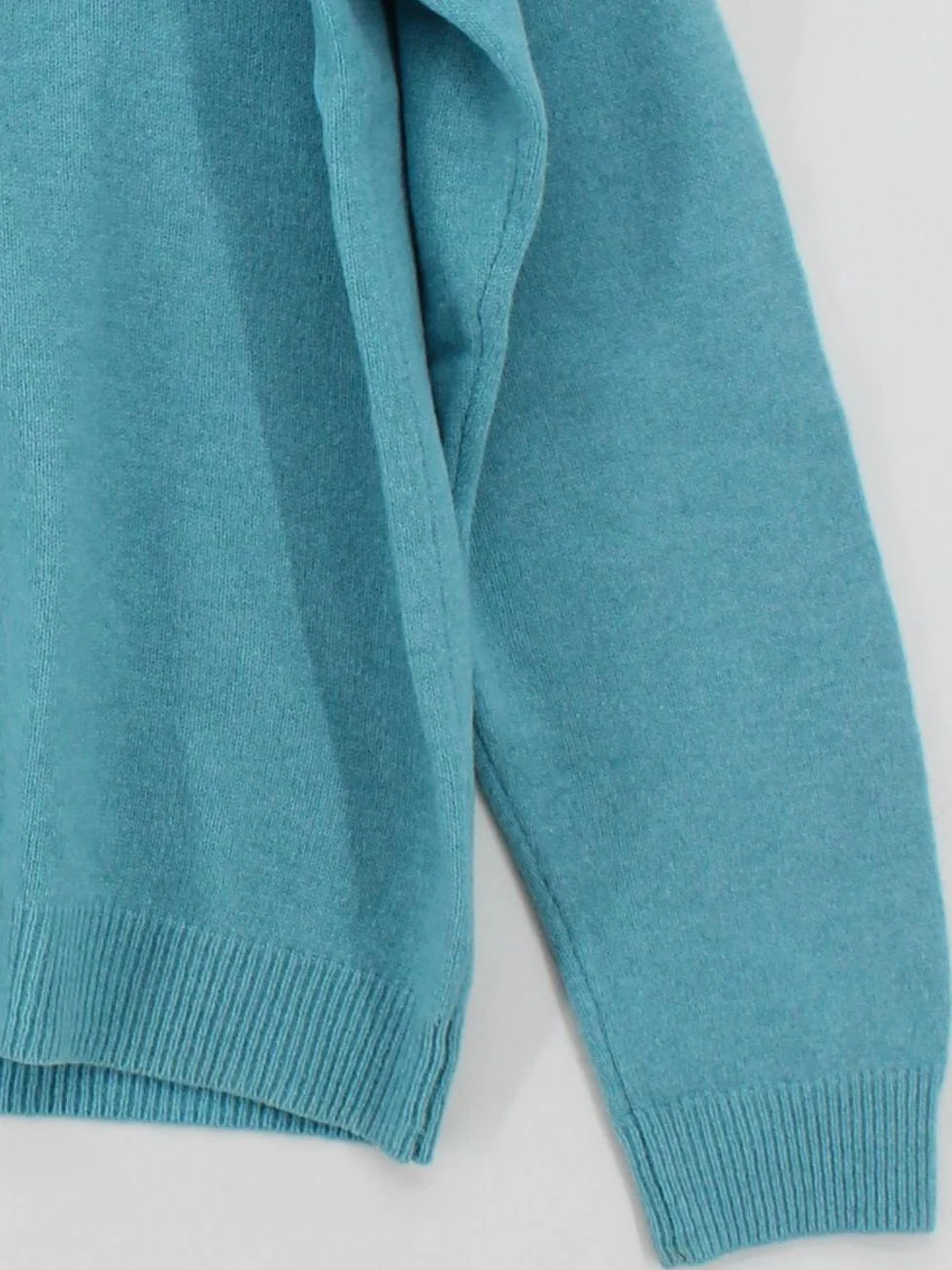 Woolovers Men's Jumper M Blue 100% Wool V-Neck Pullover - Image 4