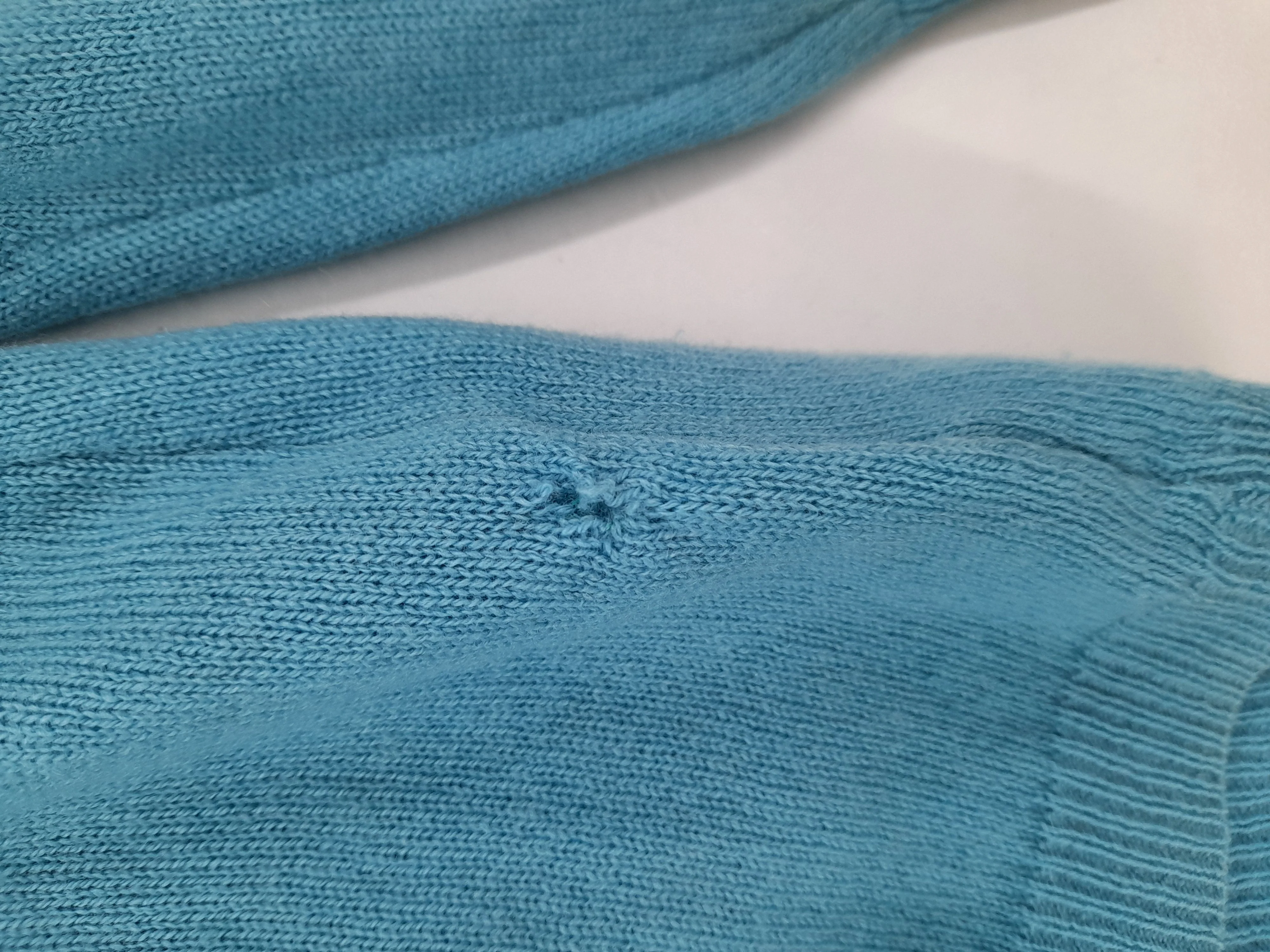 Woolovers Men's Jumper XL Blue Wool with Cashmere V-Neck Pullover - Image 5
