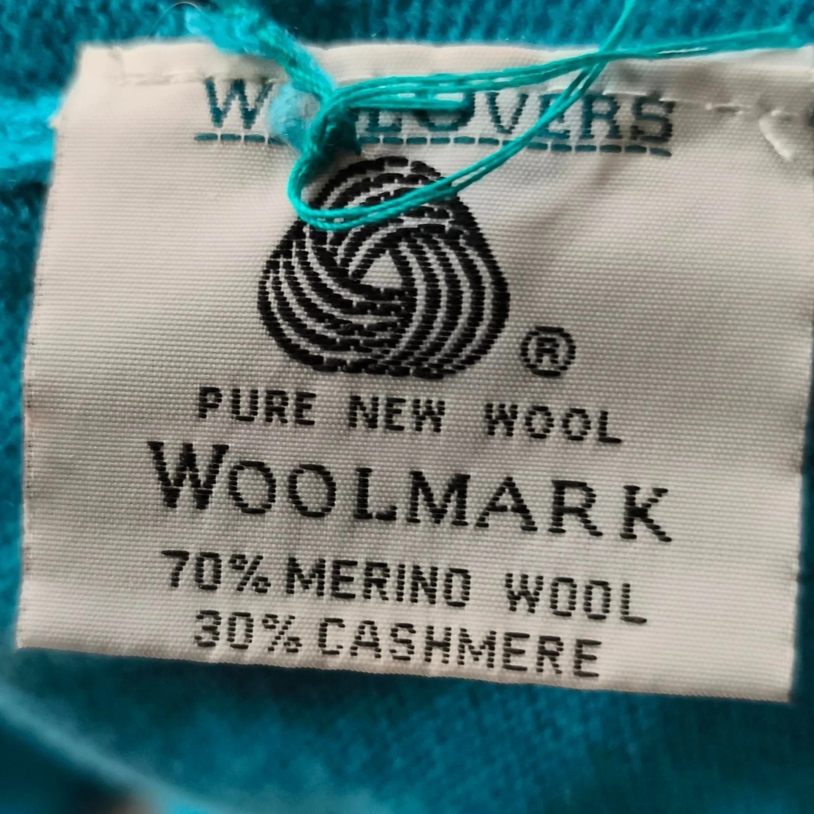 Woolovers Men's Jumper XL Blue Wool with Cashmere V-Neck Pullover - Image 8