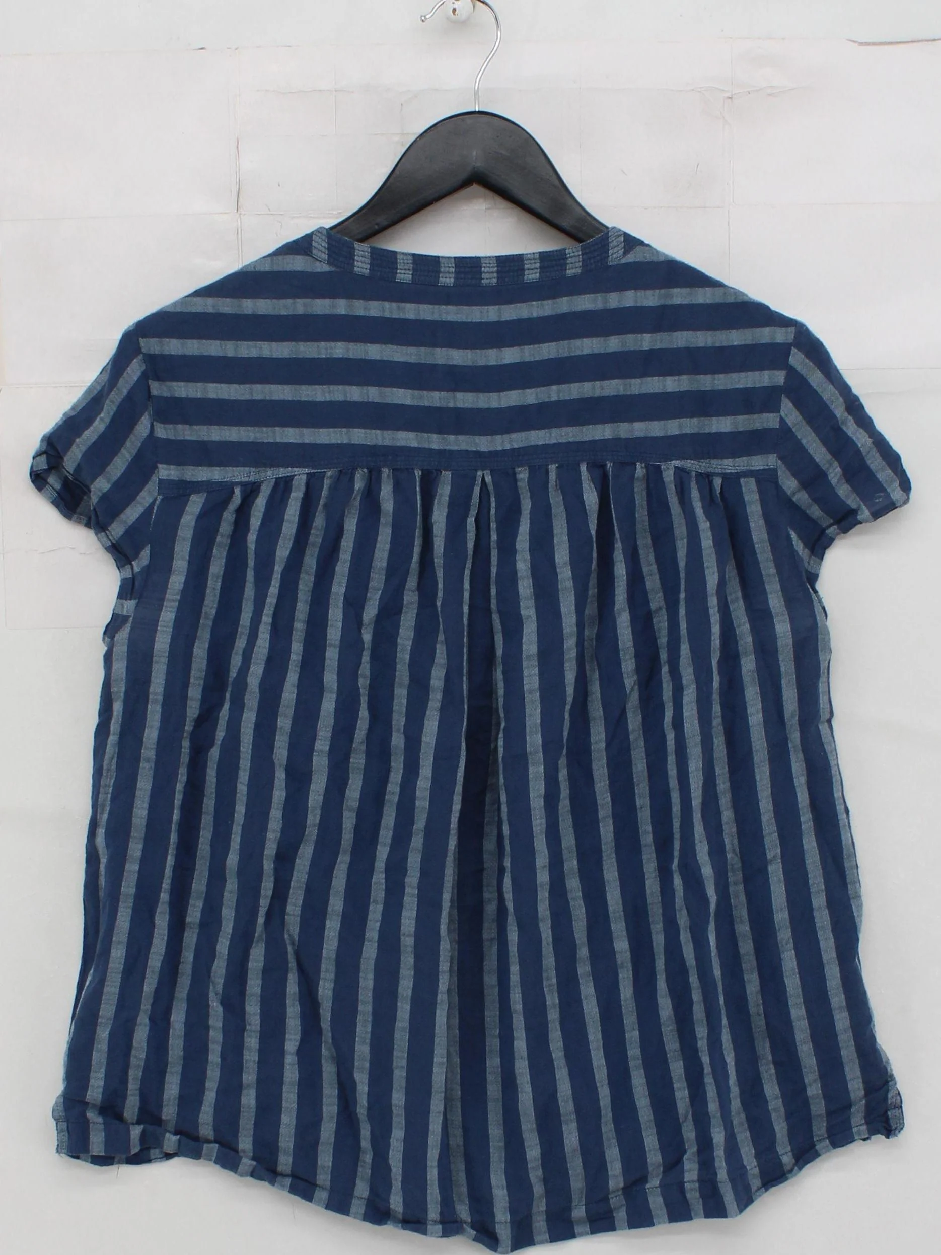 Wrap London Women's Shirt M Blue Striped 100% Cotton Short Sleeve V-Neck Basic - Image 2